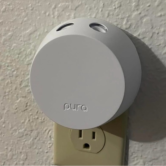 Pura White Smart Home Fragrance Diffuser - Picture 2 of 7